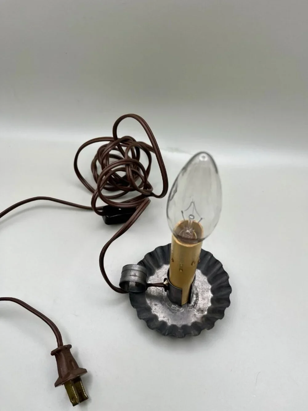 Vintage Electric Candle Lamp Tin Drip Pan Primitive Colonial Christmas Light